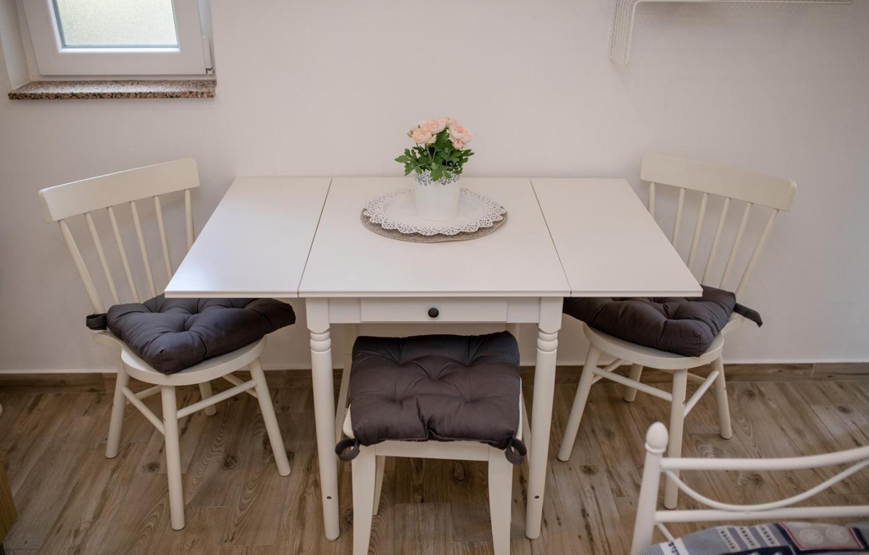 Apartments Makaus Supetarska Draga Eksteriør billede